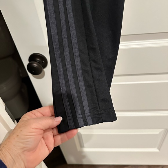 Like New Men's Adidas Joggers - Picture 3 of 5